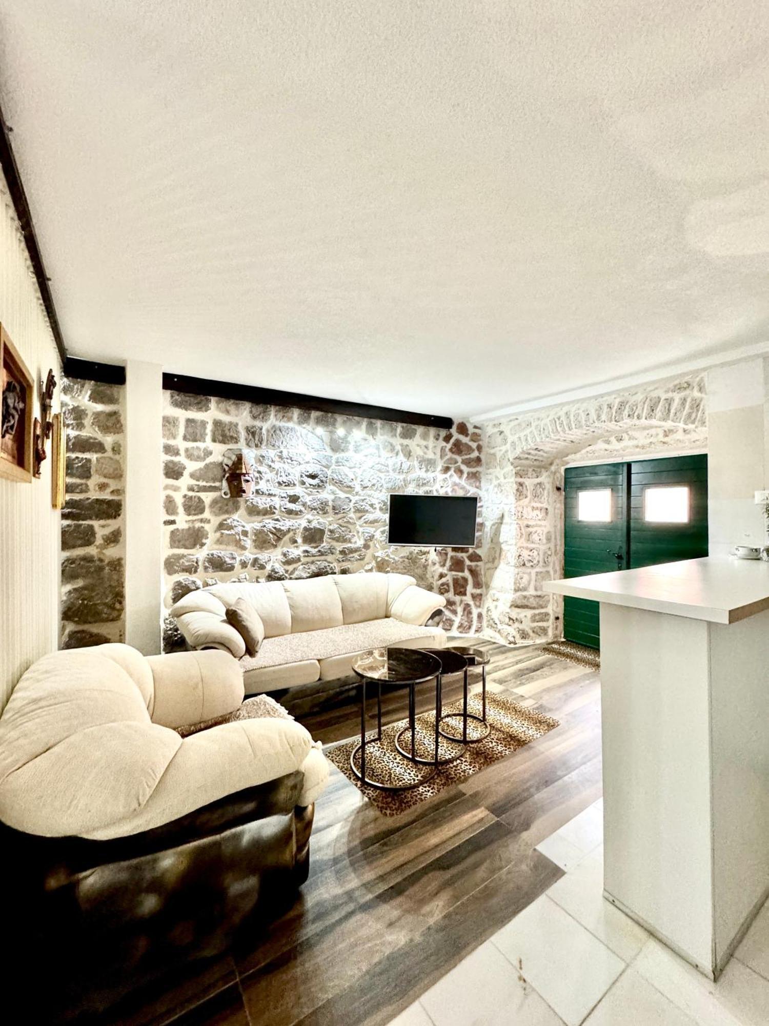 Appartement Hearth Of Rose à Herceg Novi Extérieur photo